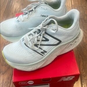New Balance Women’s Fresh Foam X More V4, Ice Blue/Black Metallic, 8 Wide